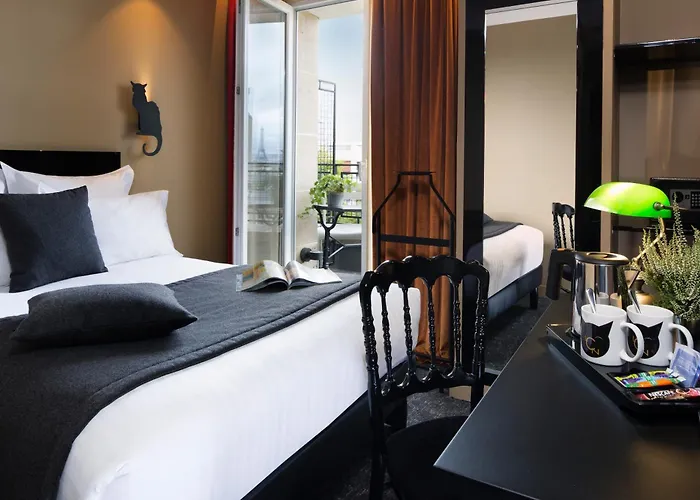 Hotel Le Chat Noir Parigi